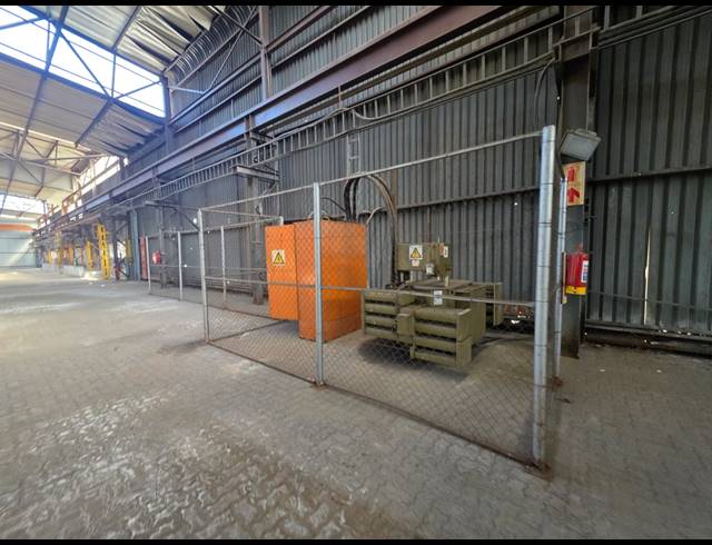 3,300M² WAREHOUSE TO LET IN ALRODE